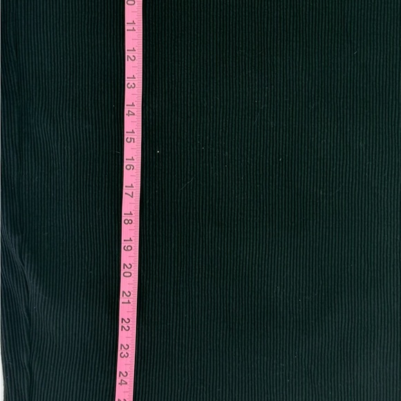 Eloquii Black Ribbed Knit Pencil Skirt Size 18/20 Stretch Pull On - Picture 5 of 6